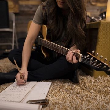 Songwriting For Beginners: How To Starting Writing Those Magical Melodies